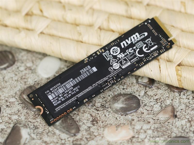 真的性能過剩？揭秘 CPU 對 SSD 的影響