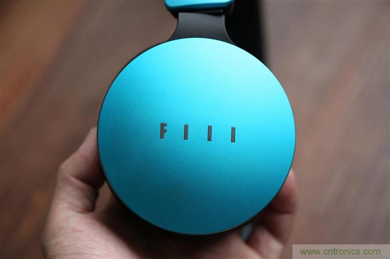 頭條哥的夢想之作！FIIL耳機能讓汪峰上頭條否？