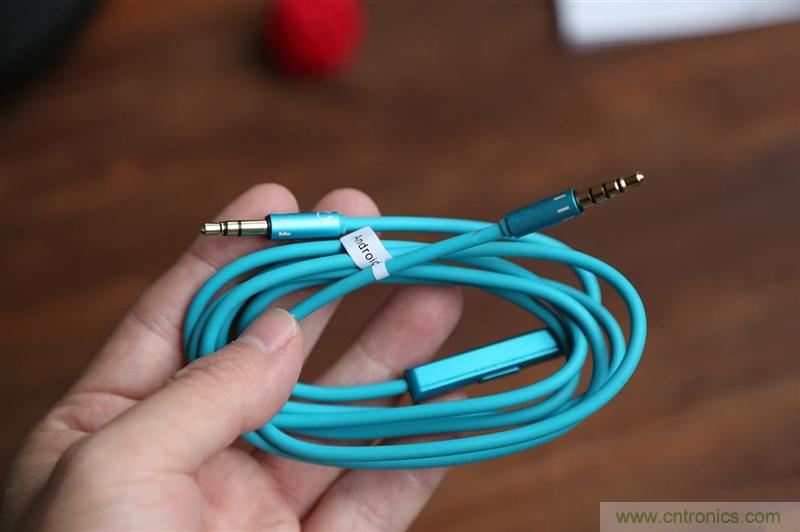 頭條哥的夢想之作！FIIL耳機能讓汪峰上頭條否？