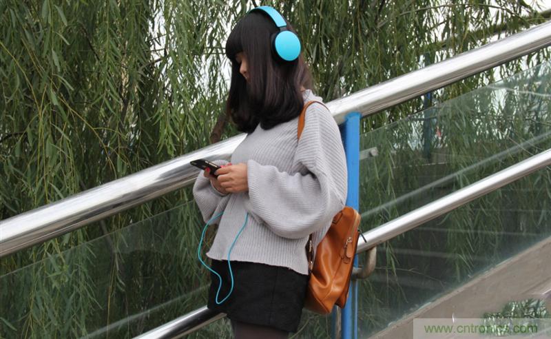 頭條哥的夢想之作！FIIL耳機能讓汪峰上頭條否？