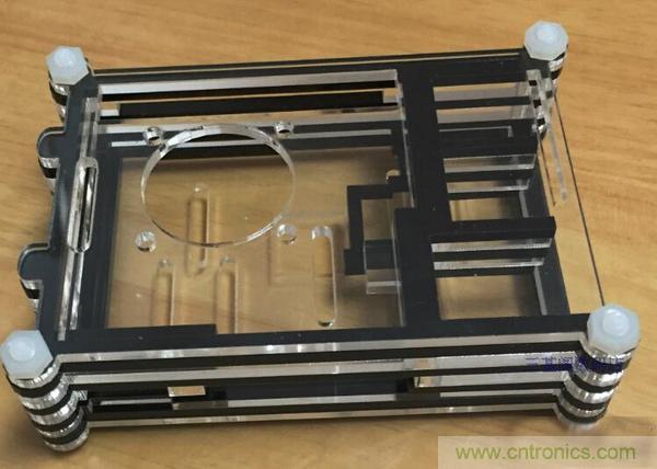 不用專業設備，用樹莓派就能玩一把室內環境監測！