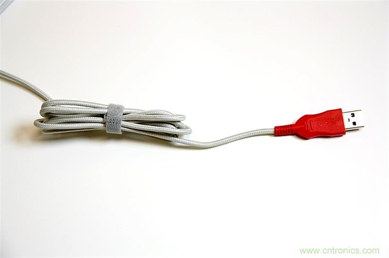 曾經的網吧統治者&mdash;雙飛燕血手幽靈機械鍵盤，真世界最快？