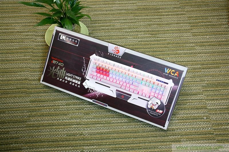 曾經的網吧統治者&mdash;雙飛燕血手幽靈機械鍵盤，真世界最快？