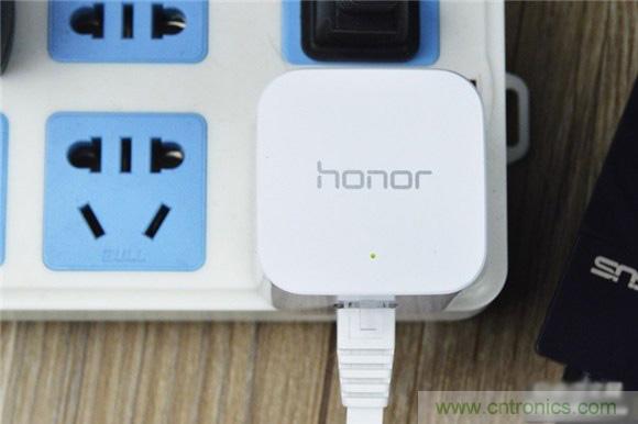 大House也能隨心連，榮耀WiFi穿牆寶評測