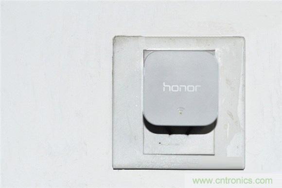 大House也能隨心連，榮耀WiFi穿牆寶評測