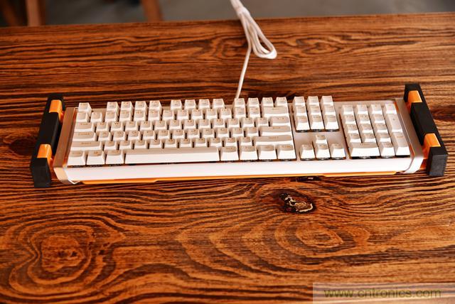 左手寫愛，右手寫他&mdash;&mdash;從此鍵盤鼠標不分家！