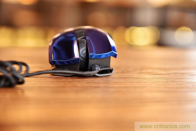 左手寫愛，右手寫他&mdash;&mdash;從此鍵盤鼠標不分家！