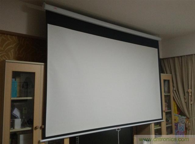 無屏電視時代已然來臨，客廳你做好準備了嗎？