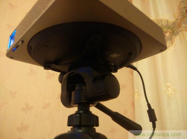 無屏電視時代已然來臨，客廳你做好準備了嗎？