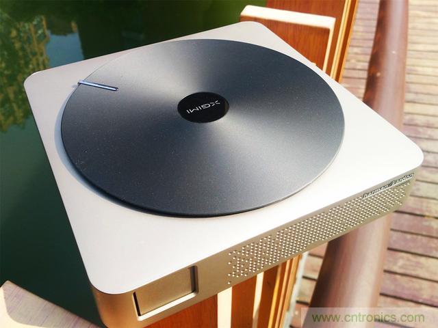 無屏電視時代已然來臨，客廳你做好準備了嗎？