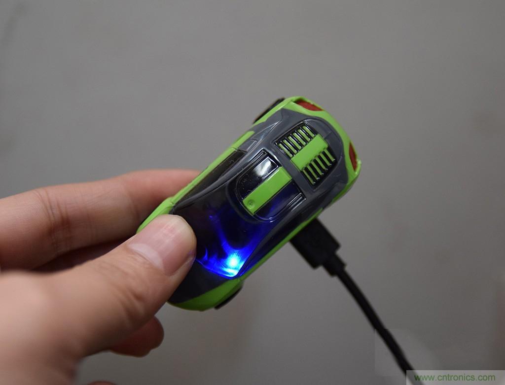 虛擬與現實相結合的飛車遊戲，讓你體驗速度與激情的碰撞！