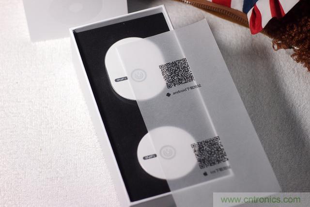 路由器也跟風玩分體設計，你咋不上天呢？