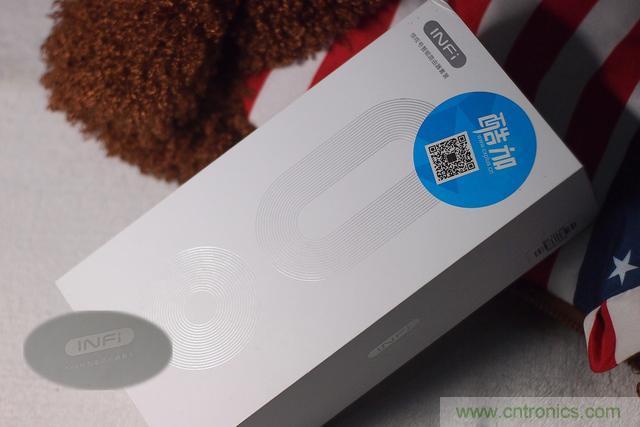 路由器也跟風玩分體設計，你咋不上天呢？