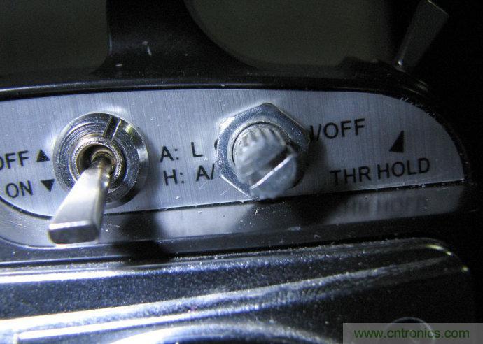 無人機 DIY 製作全過程，酷得不要不要的！