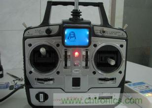 無人機 DIY 製作全過程，酷得不要不要的！