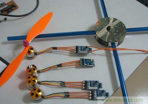 無人機 DIY 製作全過程，酷得不要不要的！