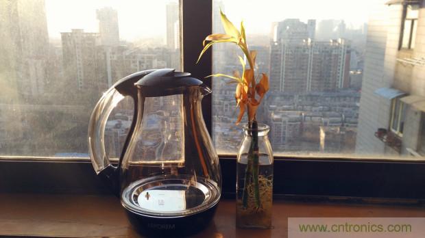 新的智能養生之道，從一個易叮雲智能水壺開始