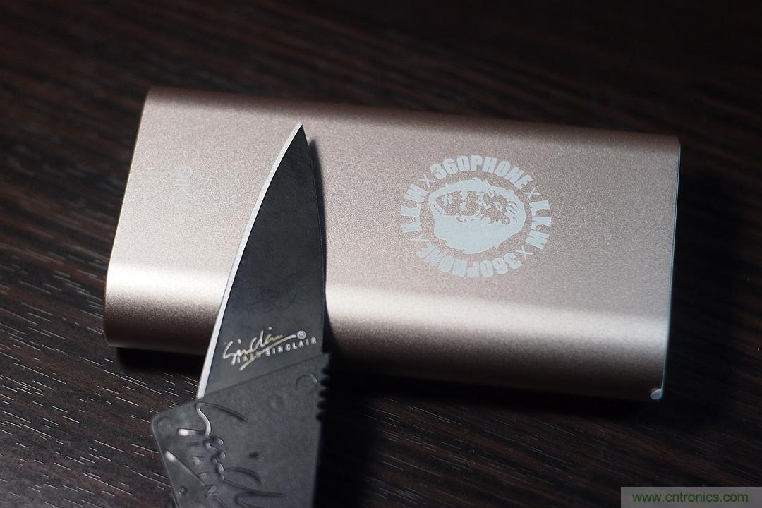 移動電源也玩雙引擎？快到你想象不到