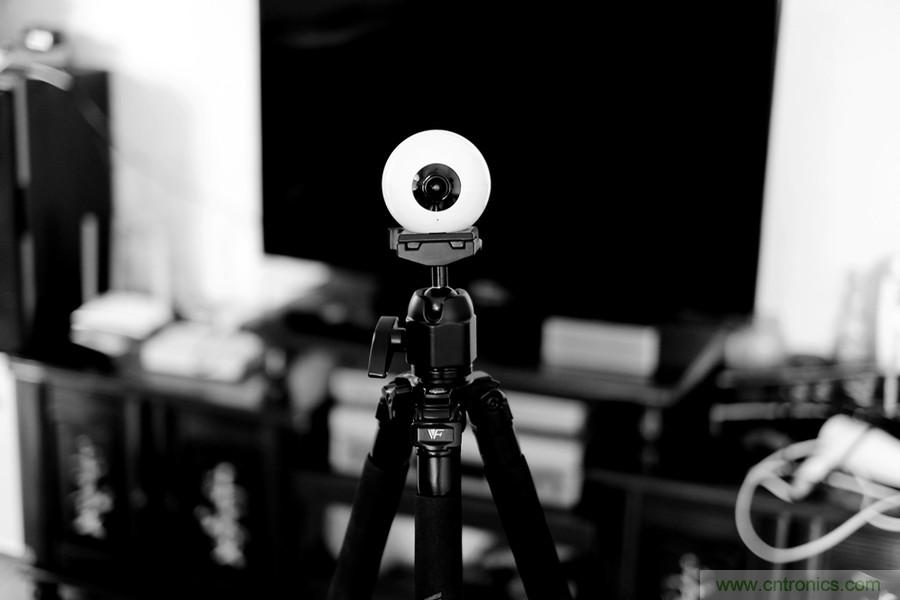 造型神似BB8，讓照片翻滾起來&mdash;&mdash;暴風魔眼