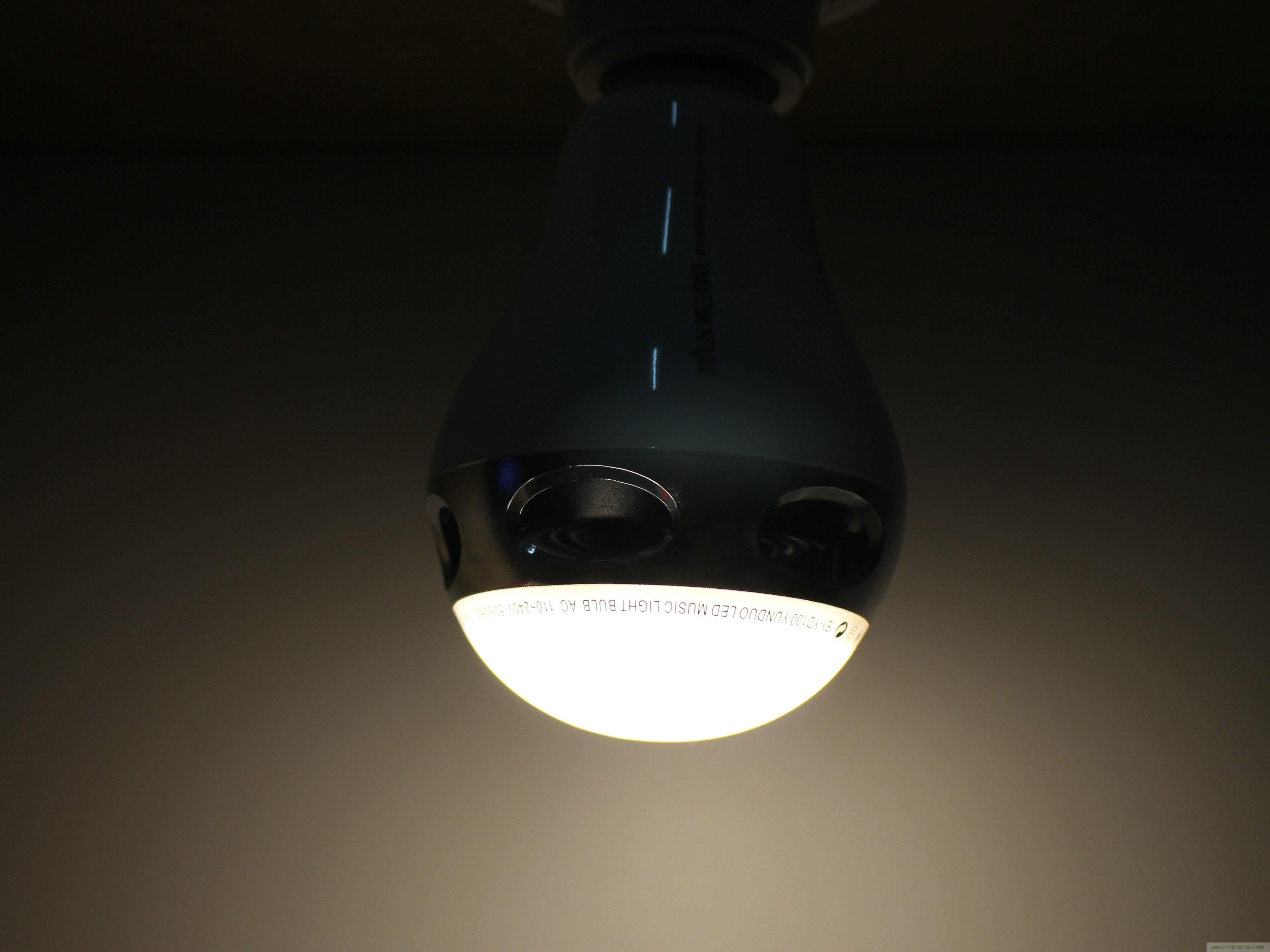 一款會講故事的燈泡，溫馨浪漫有格調