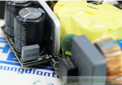 69元小米4口USB充電器詳細拆解，看完你也能DIY一個