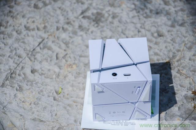 洛斐創意藍牙音箱，光與建築點綴生活