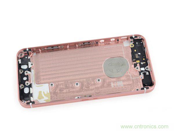 有什麼地方沒有變？iPhone SE真機拆解