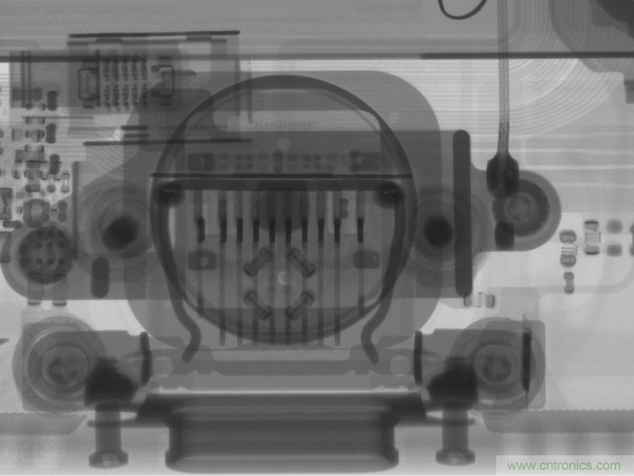 有什麼地方沒有變？iPhone SE真機拆解