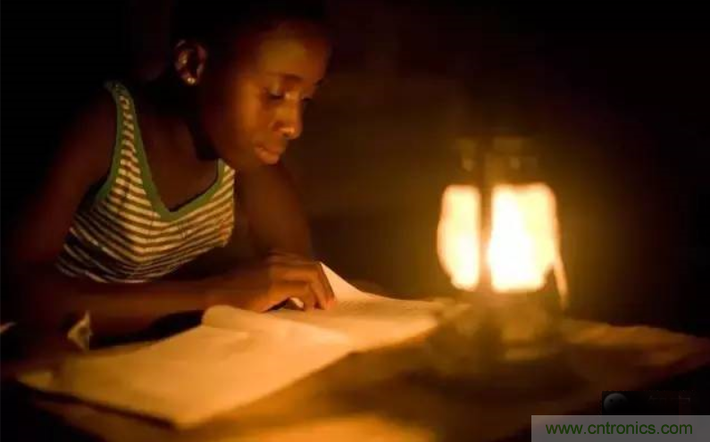 單靠重力就能工作的燈，將為15億人帶來光明