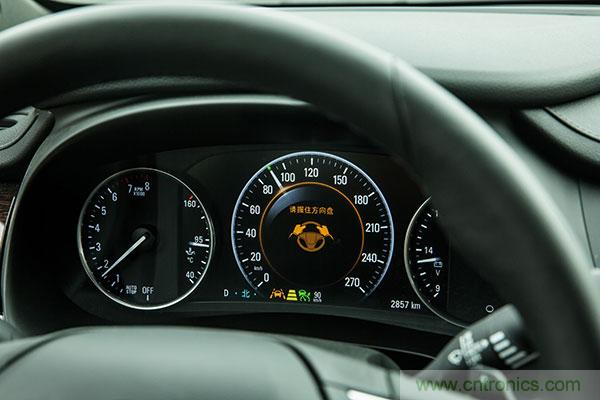 親測：從ADAS到自動駕駛，不同品牌上路表現對比