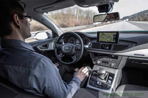 親測：從ADAS到自動駕駛，不同品牌上路表現對比