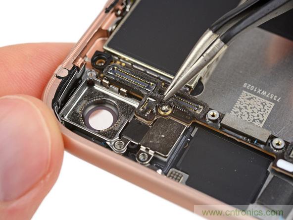 iPhone 8首拆：無線充電版本的iPhone 7？