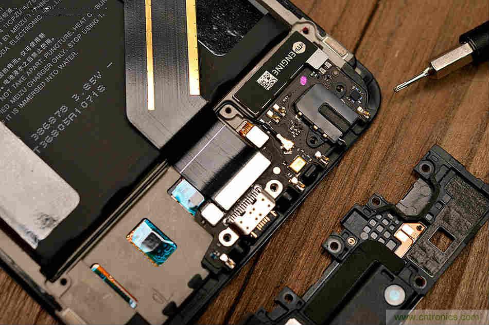 拆解魅族15 Plus：玩轉了新概念，但其工藝究竟如何？