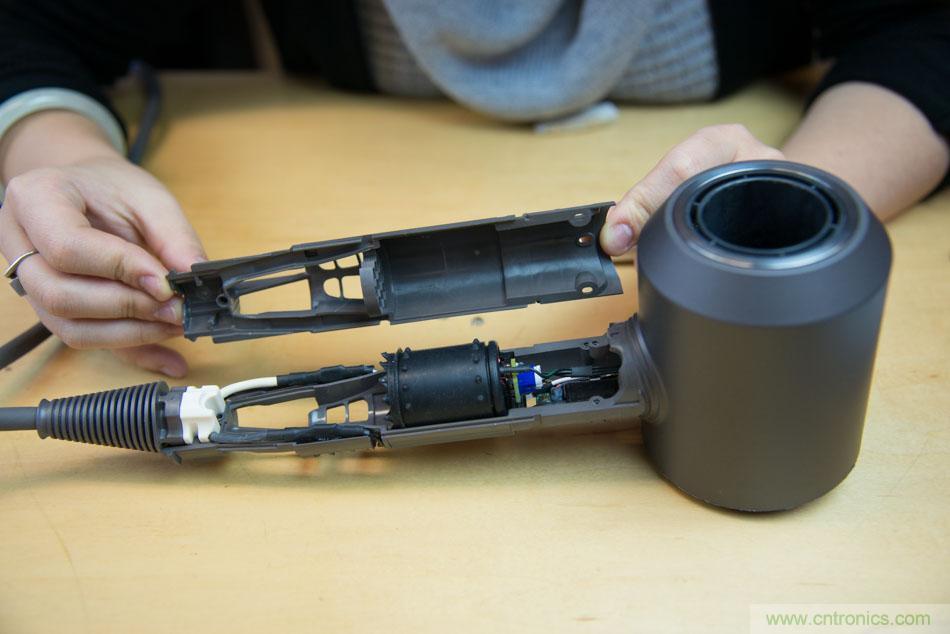 拆解戴森吹風機：近三千元的價格貴在哪？