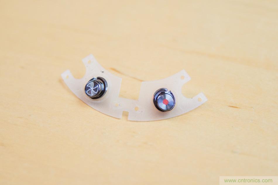 拆解戴森吹風機：近三千元的價格貴在哪？