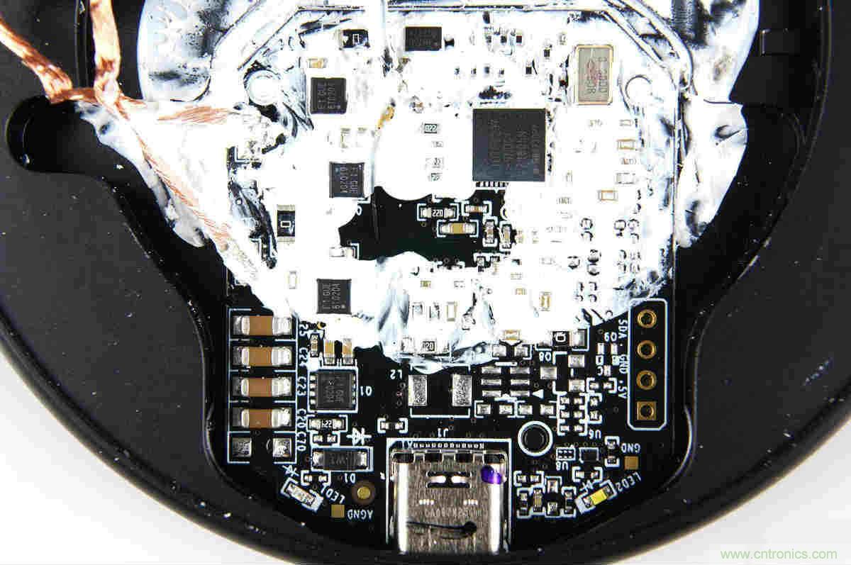 拆解對比：係出同門，小米、紫米無線充電器的差別有多大？