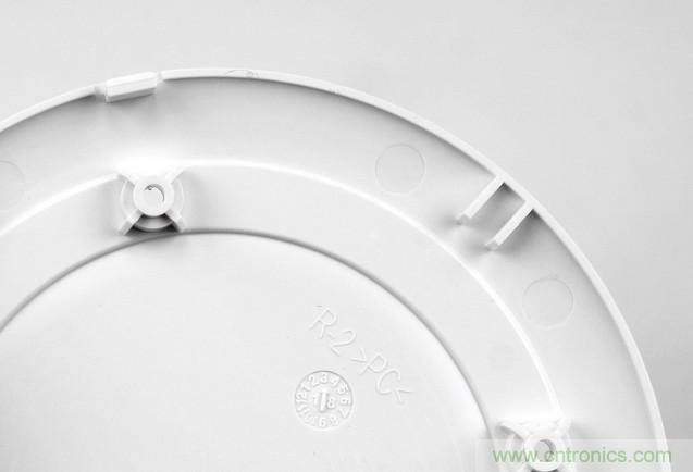 拆解對比：係出同門，小米、紫米無線充電器的差別有多大？