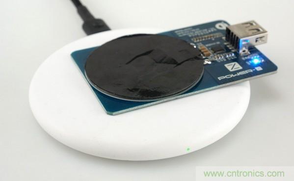 拆解對比：係出同門，小米、紫米無線充電器的差別有多大？