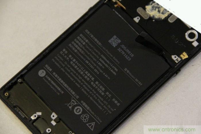 堅果R1拆解：內部設計究竟如何？