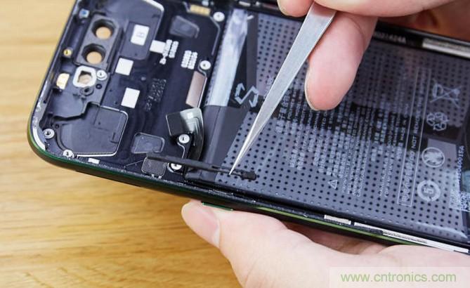 拆解黑鯊手機：多級直觸一體式液冷係統有什麼門道？