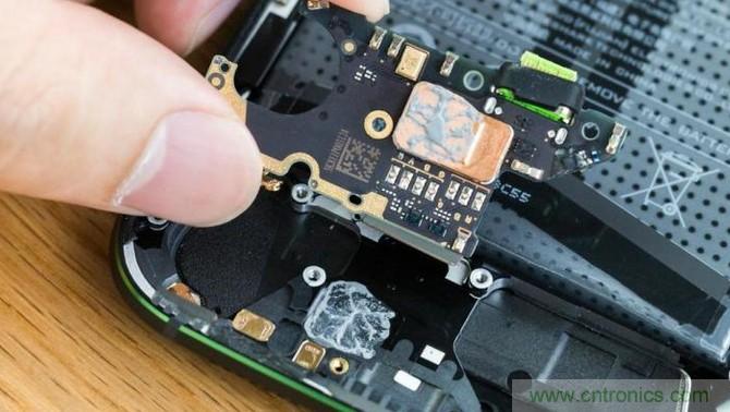 拆解黑鯊手機：多級直觸一體式液冷係統有什麼門道？