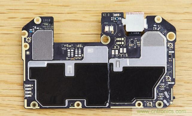 拆解黑鯊手機：多級直觸一體式液冷係統有什麼門道？