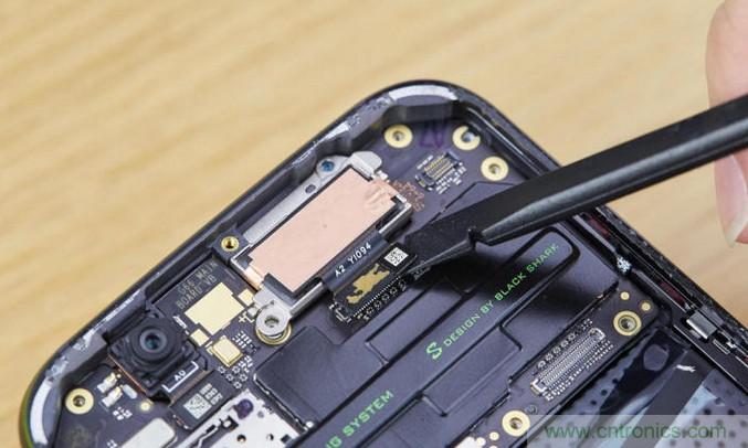 拆解黑鯊手機：多級直觸一體式液冷係統有什麼門道？