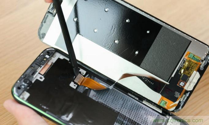 拆解黑鯊手機：多級直觸一體式液冷係統有什麼門道？