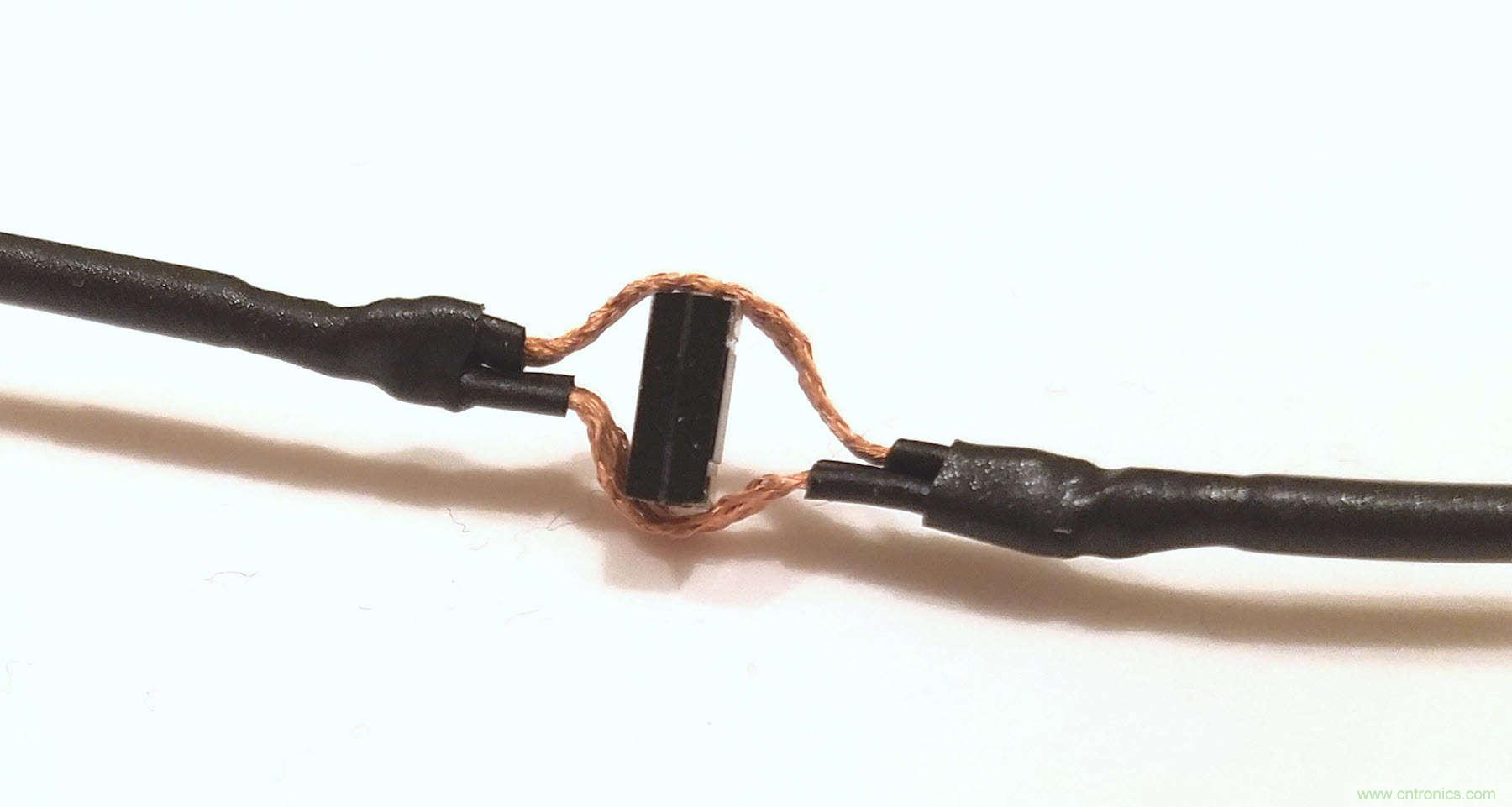 自製吸錫線夾具來測量旁路電容的特征參數