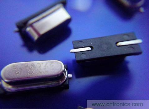 晶振旁邊接的兩個電容是起什麼作用