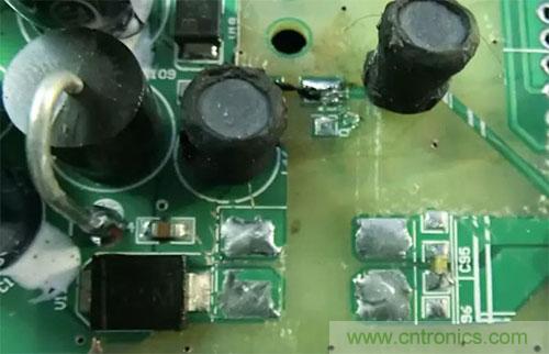 如何通過PCB布局設計來解決EMC問題？