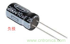 電容的尺寸、耐壓值、方向，這些參數該如何選擇？