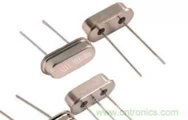 單片機最小係統解析(電源、晶振和複位電路)