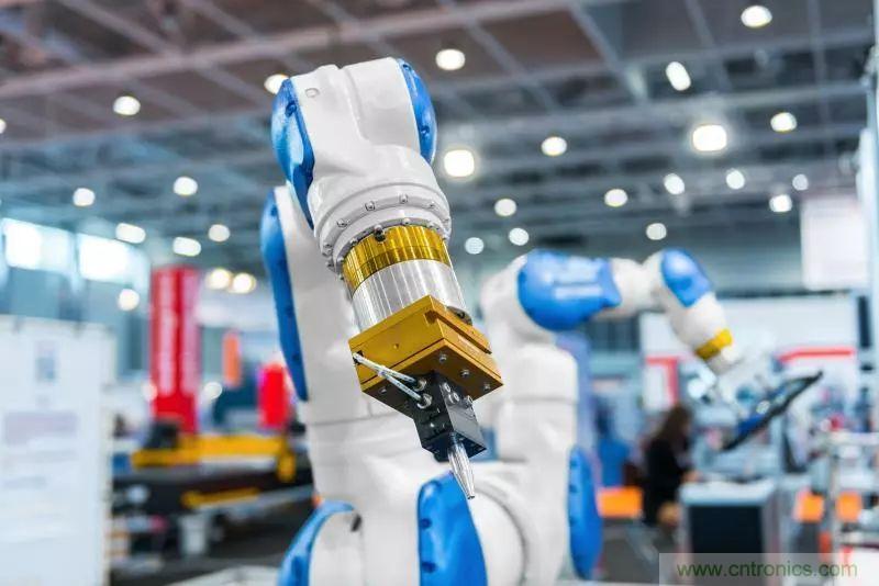 實現機器人的自主性？嵌入式模擬智能可以達到新高度！